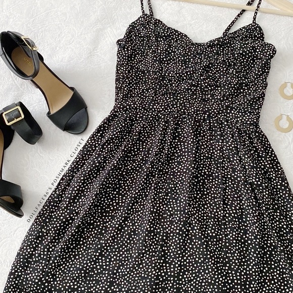 NWT Ruched Chest Above Knee Polkadot Dress - Picture 2 of 12